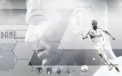 广发体育焦点-佩佩雕像揭幕