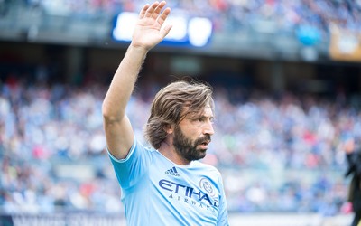 广发体育评论-更衣室香槟浴传统